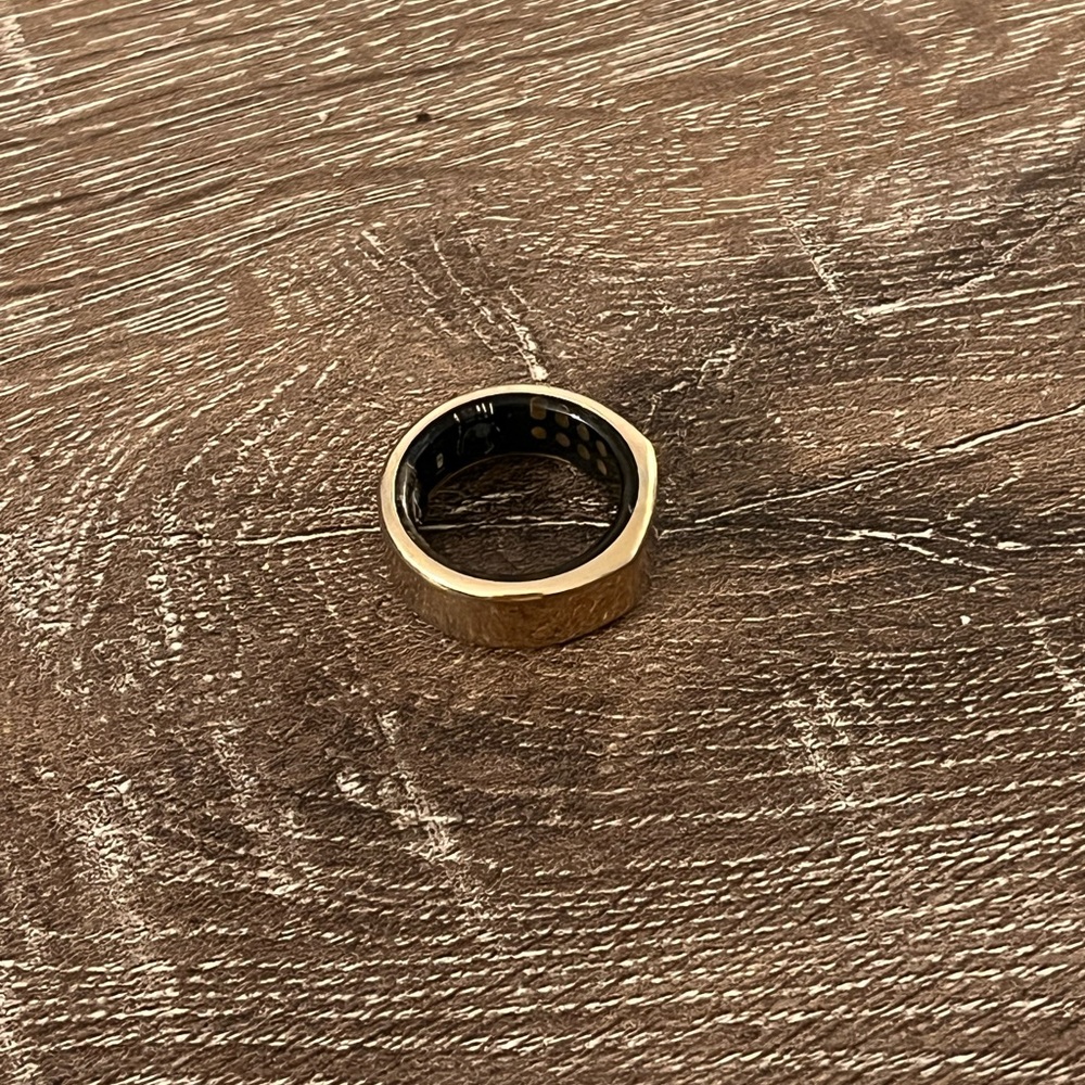 Gold heritage oura ring